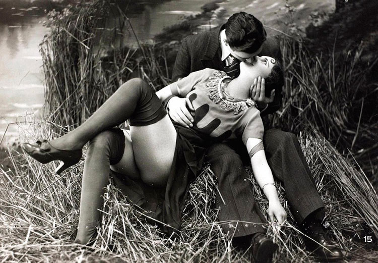 Эротические открытки из «ревущих двадцатых» erotical photo