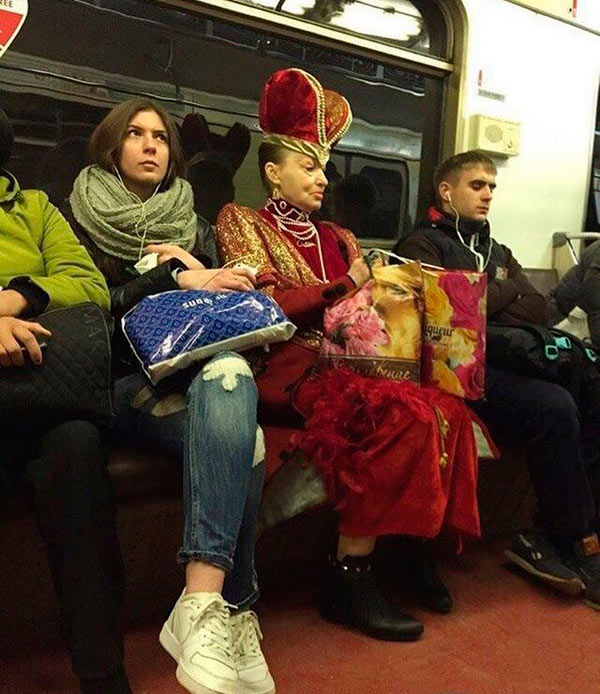 Модные граждане из российского метро