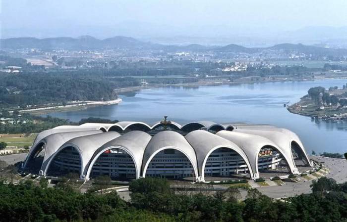 Факты о Северной Корее КНДР – самый большой в мире стадион