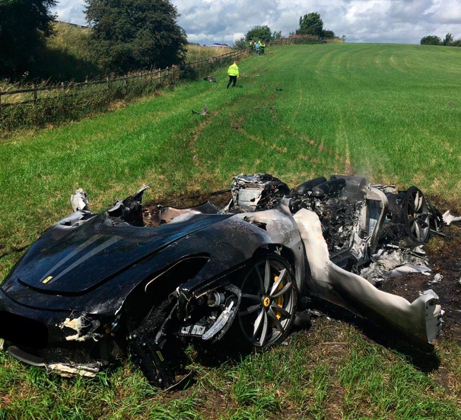 Авария. Британец разбил Ferrari 430 Scuderia, стоимостью 400 000€.