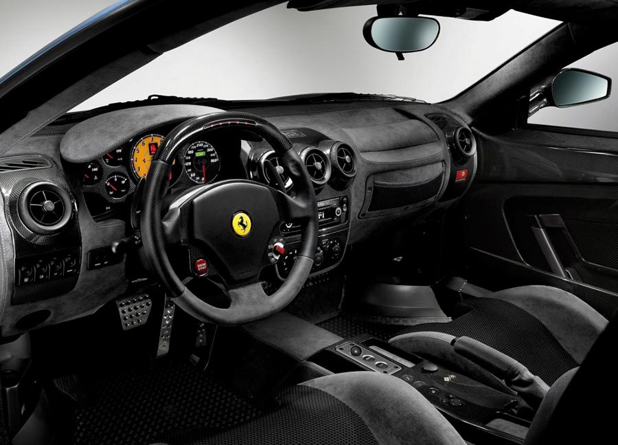 Авария. Британец разбил Ferrari 430 Scuderia, стоимостью 400 000€.