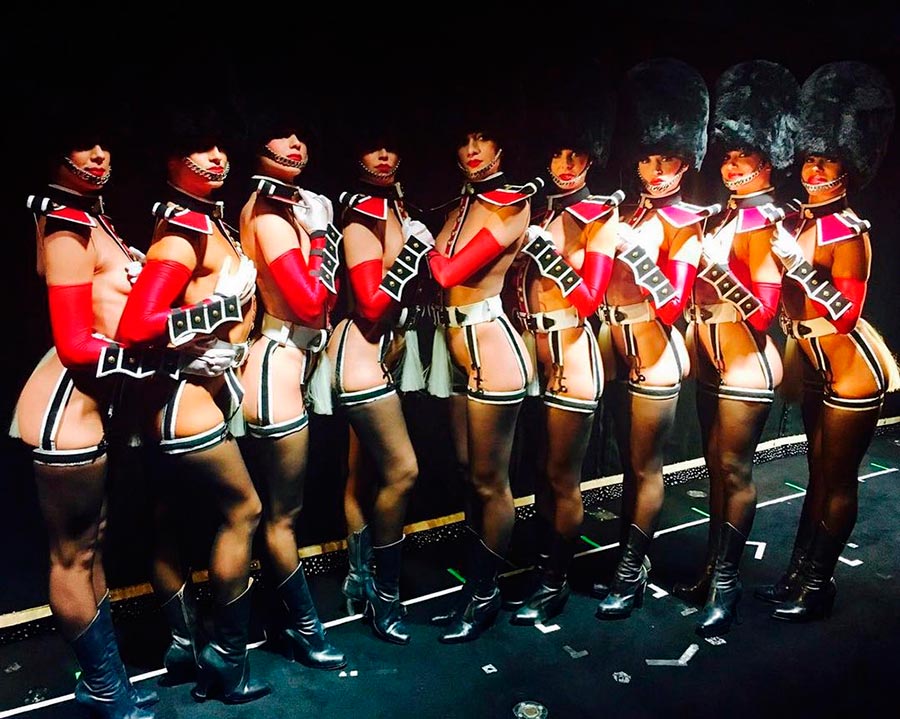 Кабаре Crazy Horse за кулисами
