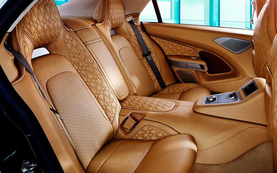 роскошные серийные автомобили Aston Martin Lagonda Taraf