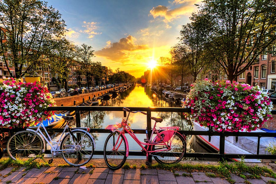 Страны люди передвигаются на велосипедах countries people move on bicycles Нидерланды Netherland