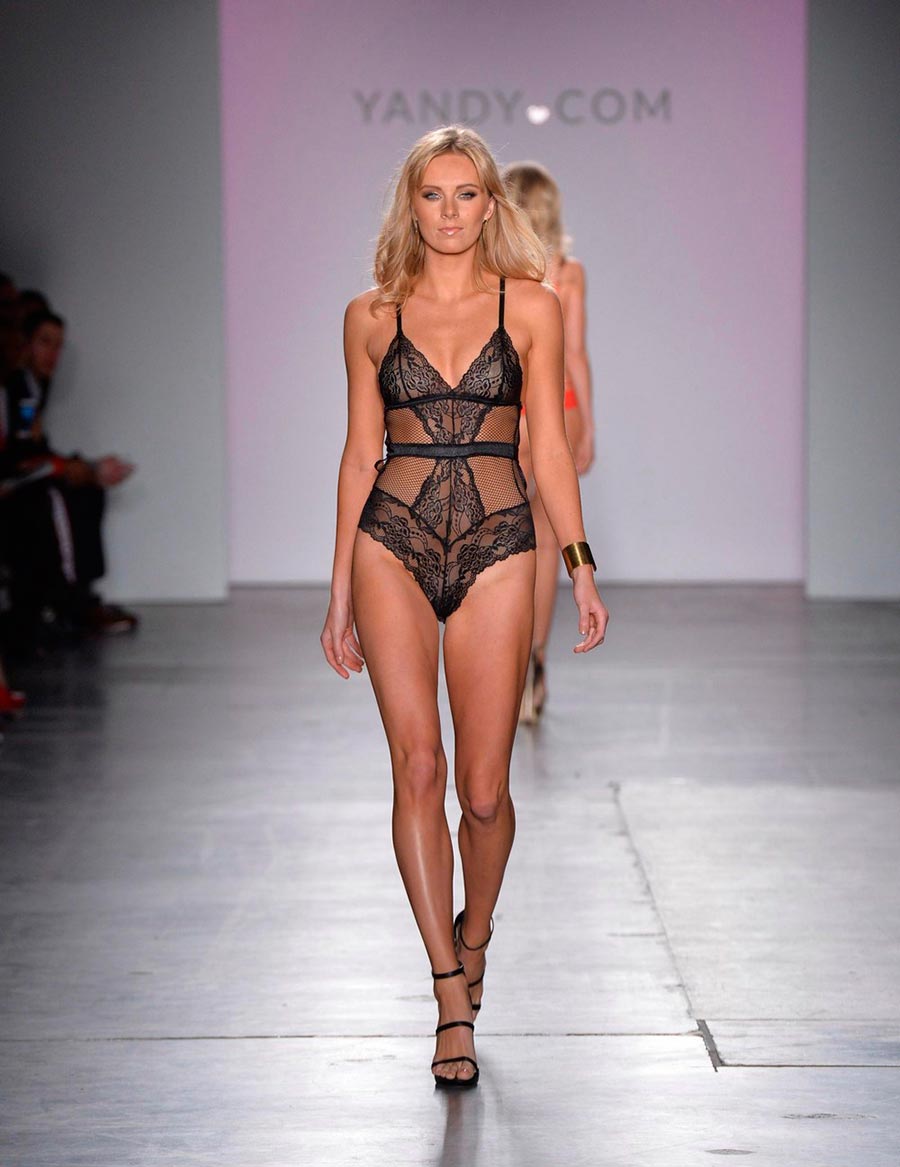 купальники нижнее белье Yandy