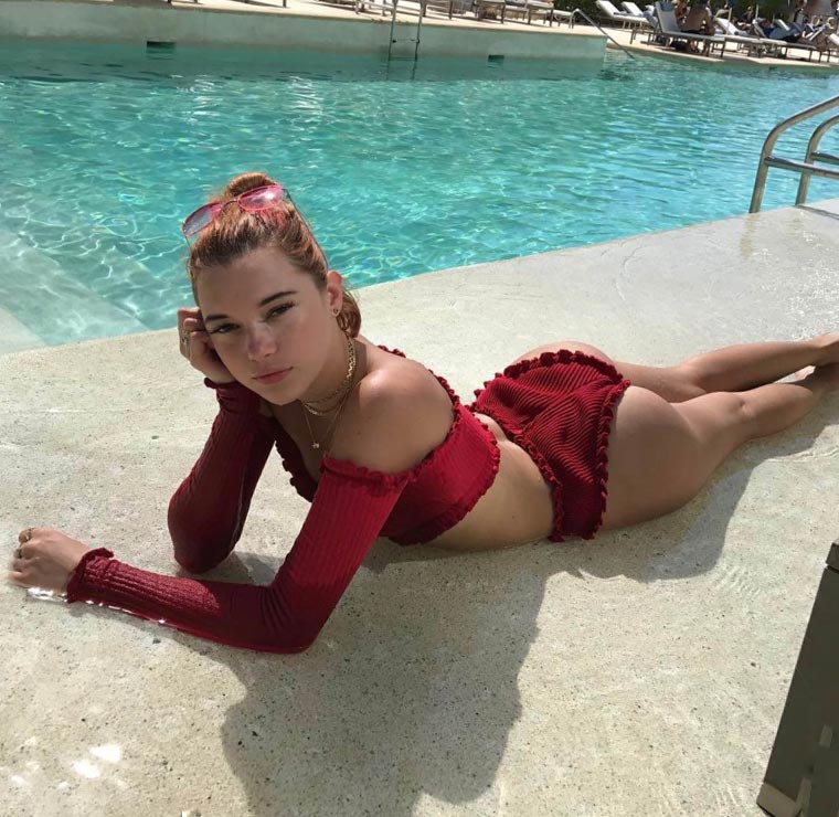 Sarah Snyder Сара Снайдер скандальная модель