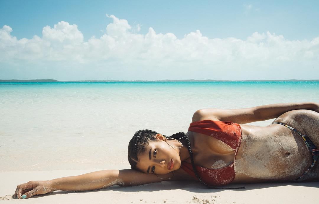 модель Йованна Вентура model Yovanna Ventura