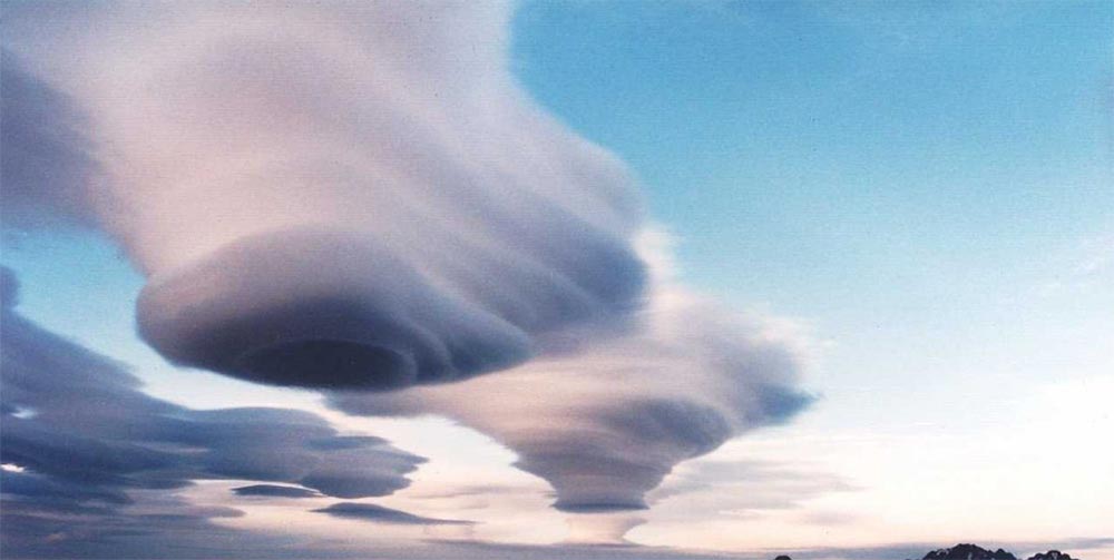 оптические явления в природе Линзовидные лентикулярные облака