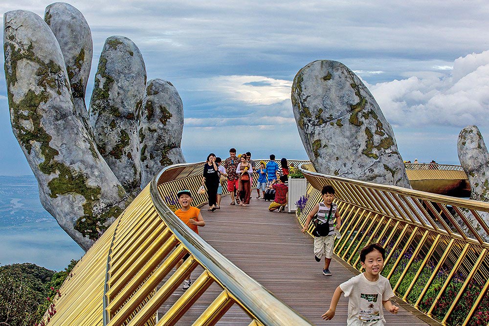 Золотой мост Дананг Вьетнам Golden bridge Da Nang Vietnam