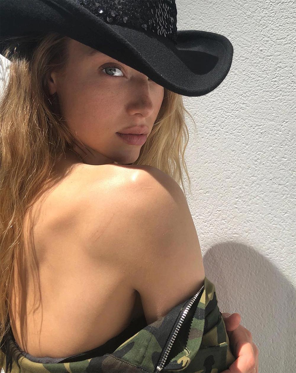 модель Хана Фергюсон model Hannah Ferguson