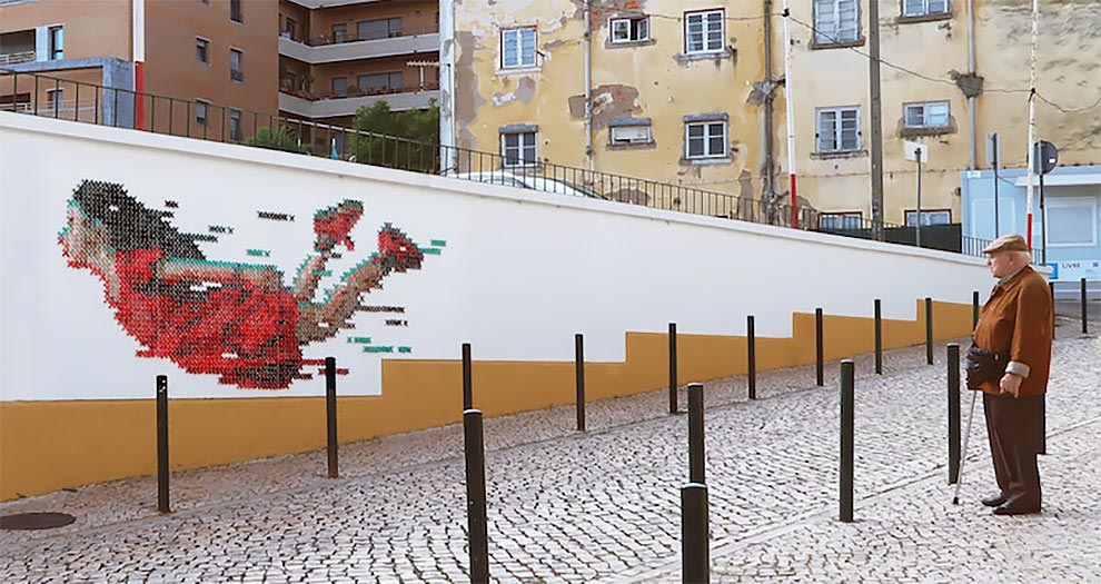 Анна Мартинс Ana Martins 700 метров шерсти для создания эпической настенной росписи
