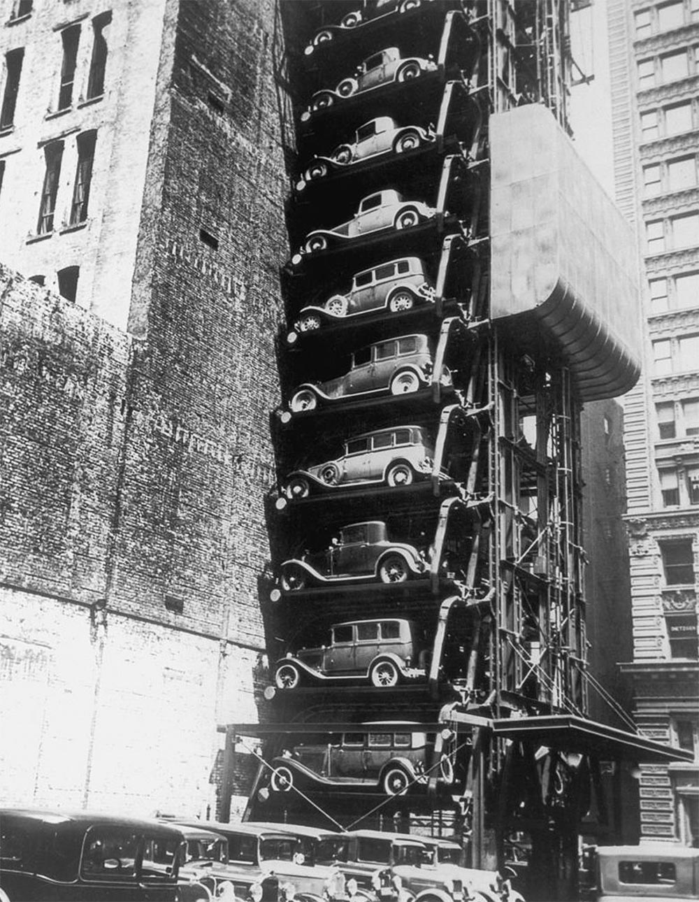 Интересные моменты и архивные фото из прошлого Модель Т «Лифт гараж» в Чикаго